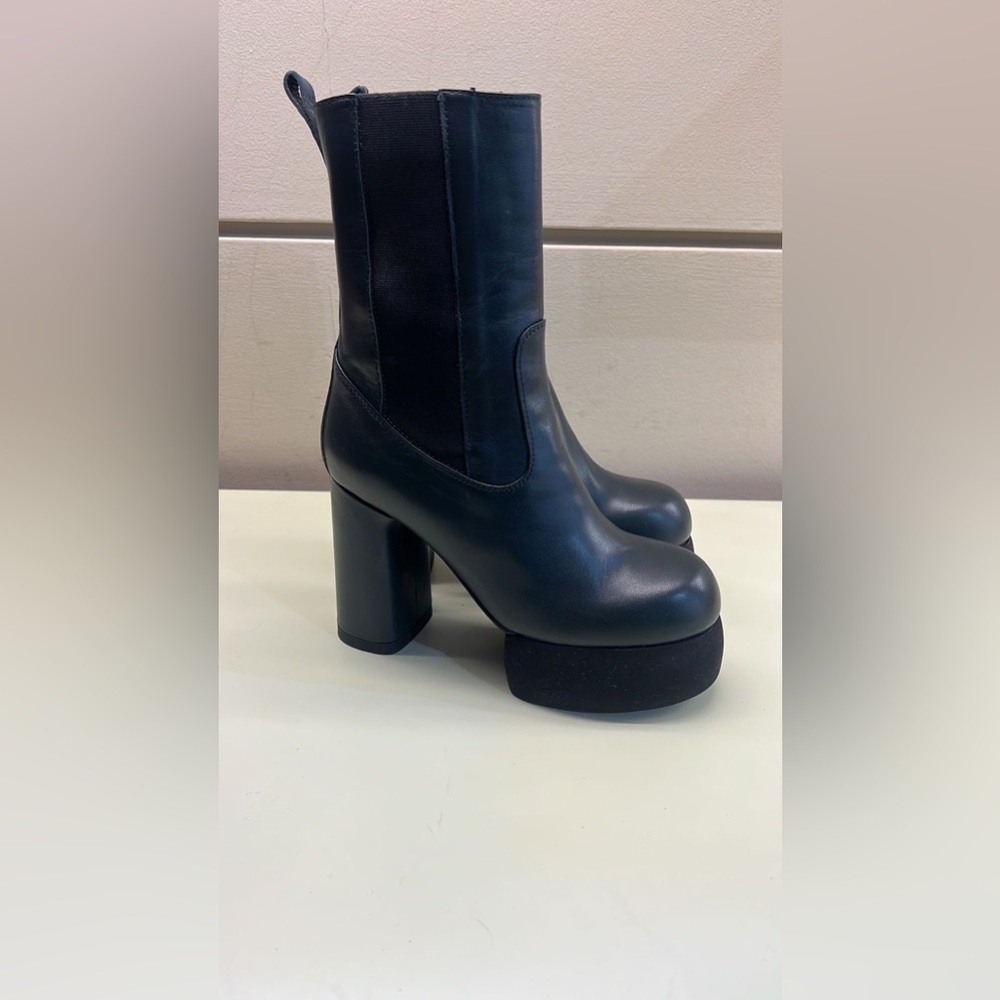 Agl MADE IN ITALY LEATHER Green Platform Ankle Boots with Chunky Heel
